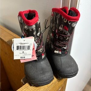 Kids Waterproof Winter Boots - Black and Red